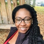 Bee Red Foto scaled e1767799546902